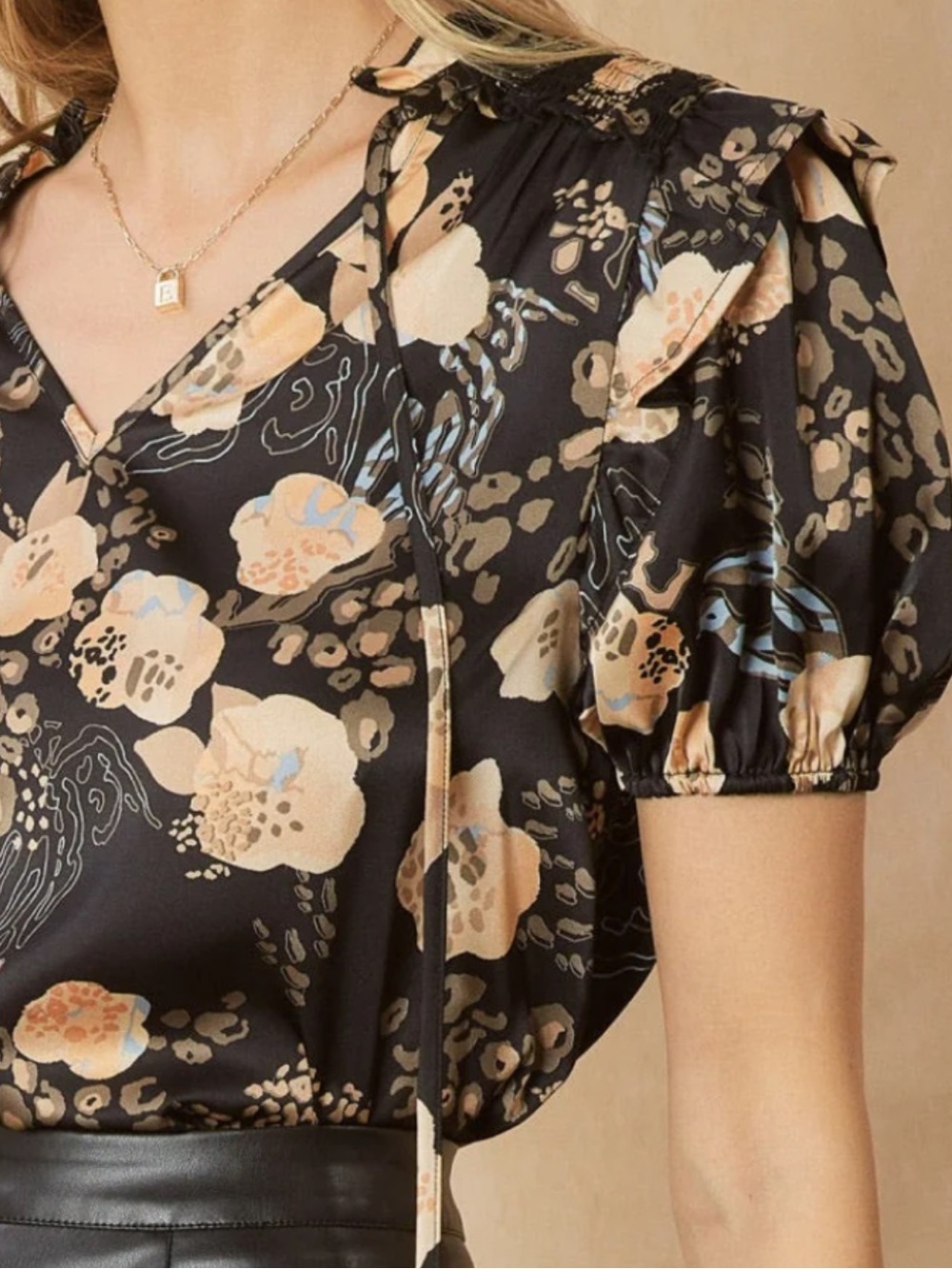 entro Black Floral Satin Puff-Sleeve V-Neck Blouse